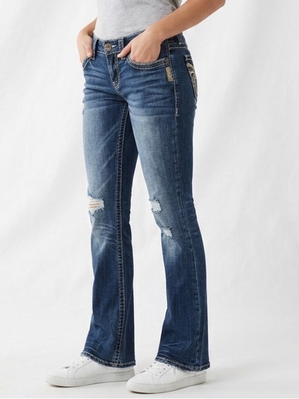 Silver Low Rise‎ Alex Dark Blue Distressed Women's Flare Jeans size 28/31